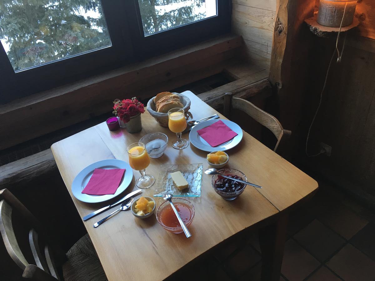 La Chicholiere Bed & Breakfast เกรส-ออง-แวร์กอร์ ภายนอก รูปภาพ